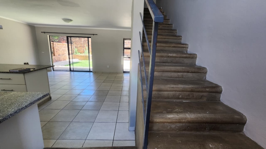 To Let 3 Bedroom Property for Rent in Mooivallei Park North West
